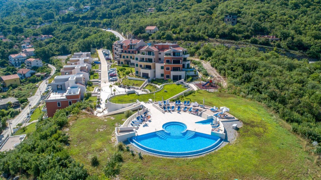Lavender Bay Apartment D9 Donji Morinj Kültér fotó