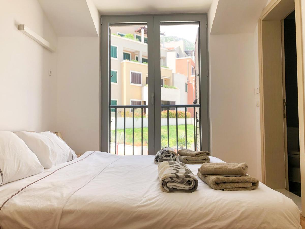 Lavender Bay Apartment D9 Donji Morinj Kültér fotó