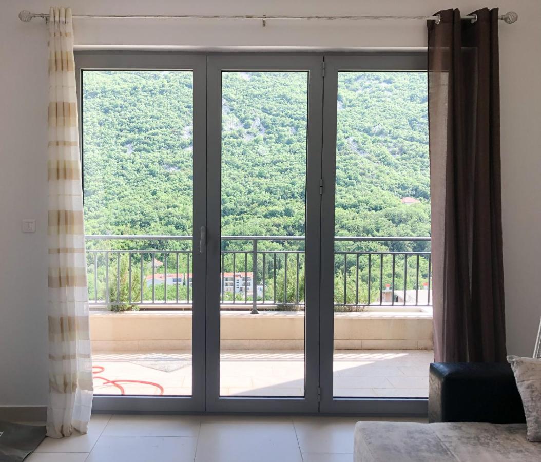 Lavender Bay Apartment D9 Donji Morinj Kültér fotó