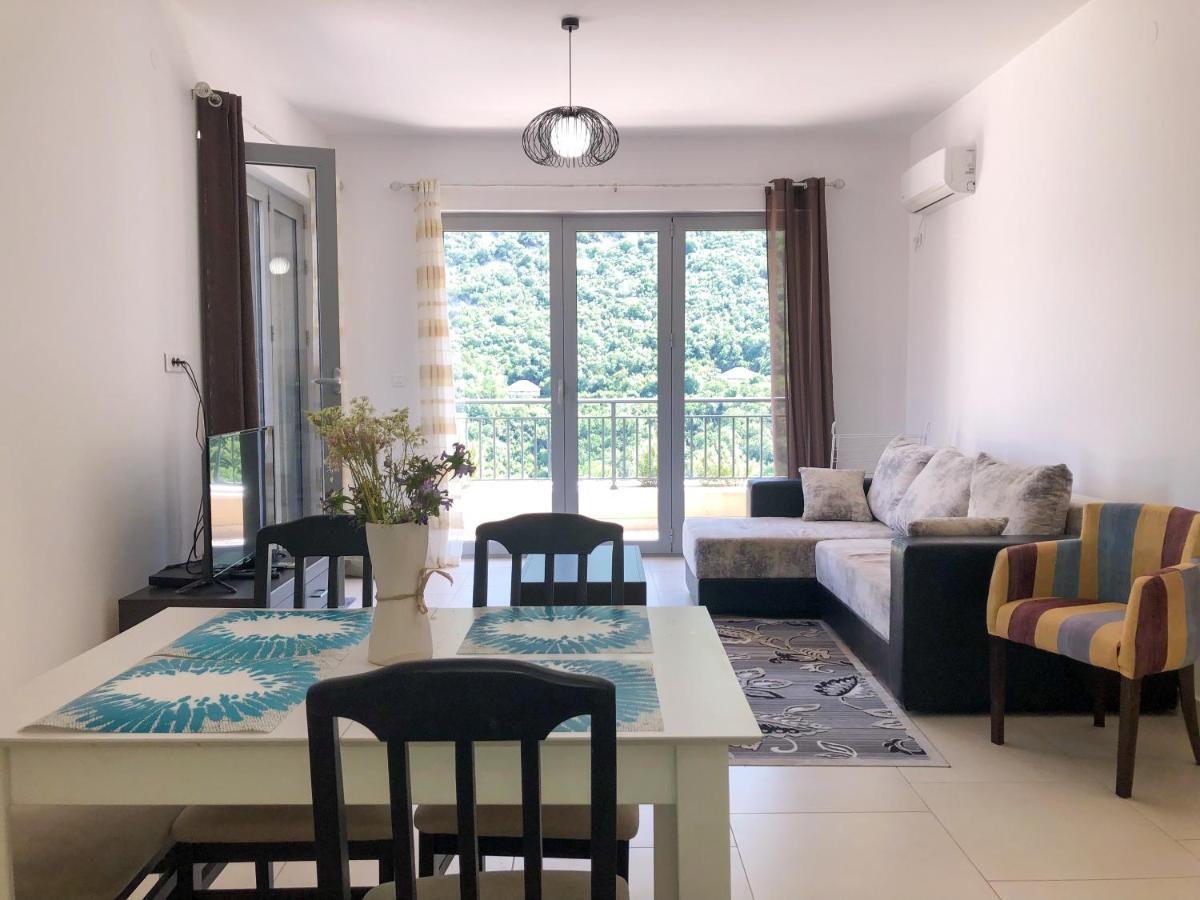Lavender Bay Apartment D9 Donji Morinj Kültér fotó