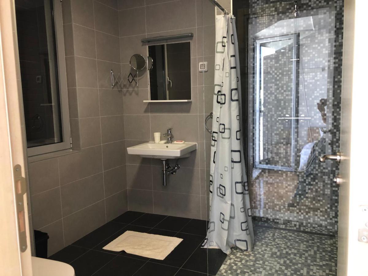 Lavender Bay Apartment D9 Donji Morinj Kültér fotó
