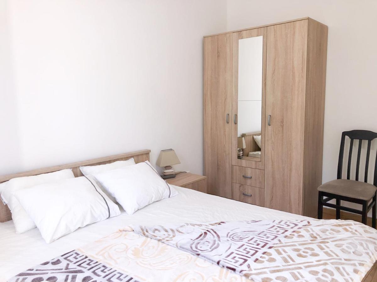 Lavender Bay Apartment D9 Donji Morinj Kültér fotó