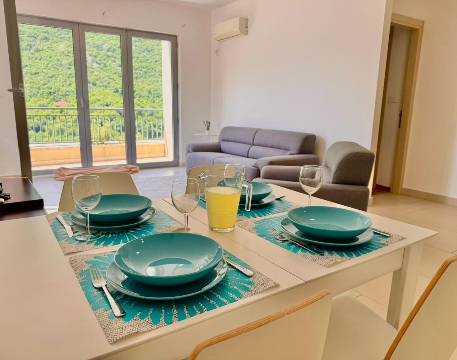 Lavender Bay Apartment D9 Donji Morinj Kültér fotó